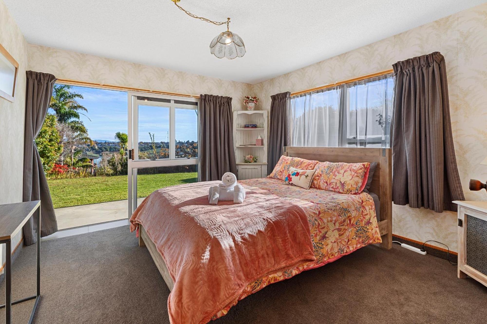 Bay View Gardens - Tauranga Holiday Home Екстериор снимка